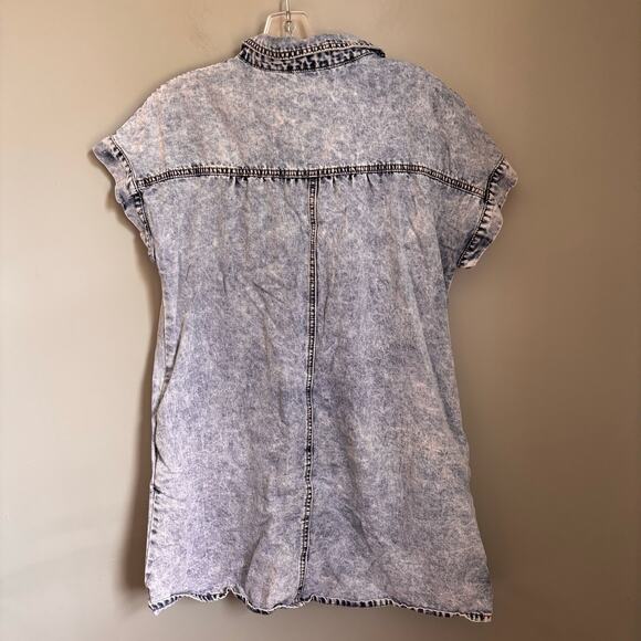 White Washed Short Sleeve Shift Dress - Picture 4 of 5
